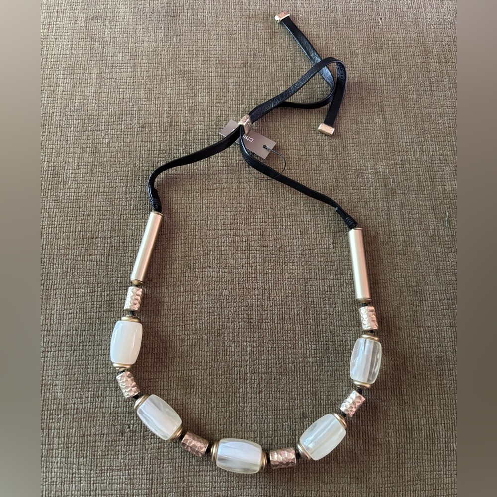 Chico’s Ellen Single Strand Necklace